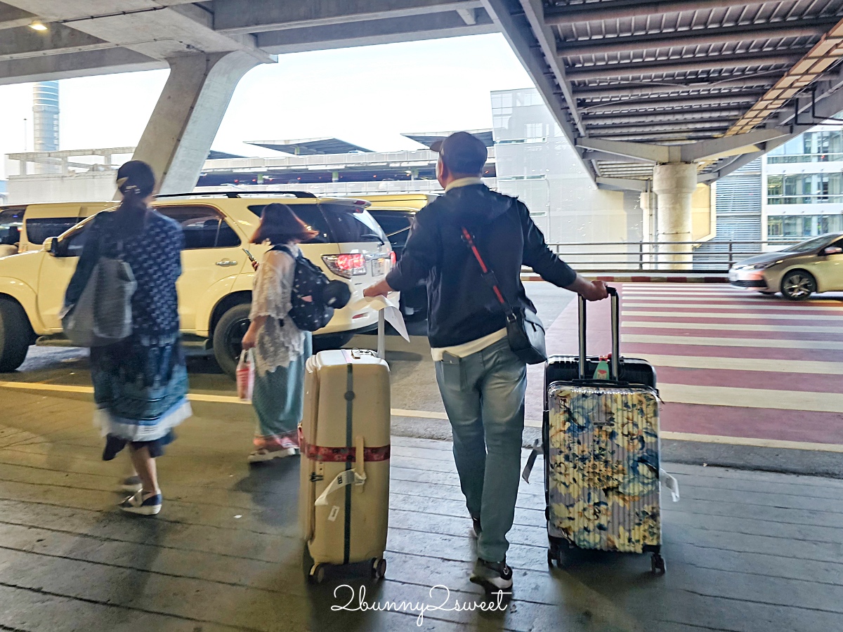 「萊旅遊泰國包車」中文導遊、專業規劃師、豪華保母車～根本巨星級享受 @兔兒毛毛姊妹花