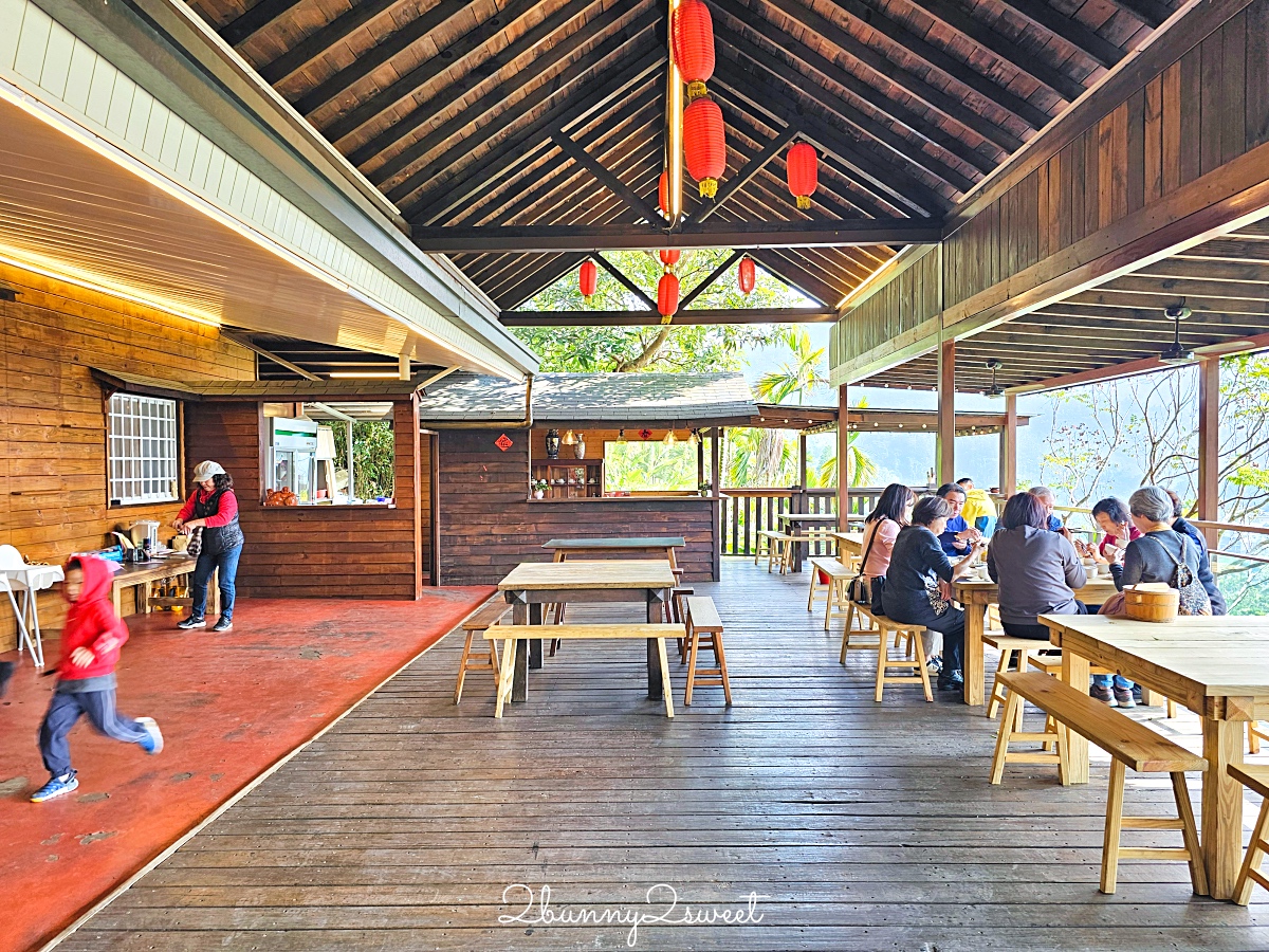 南投日月潭美食「山頂玻璃屋私房菜」魚池預約制無菜單料理，一人500元有魚有肉超澎湃 @兔兒毛毛姊妹花