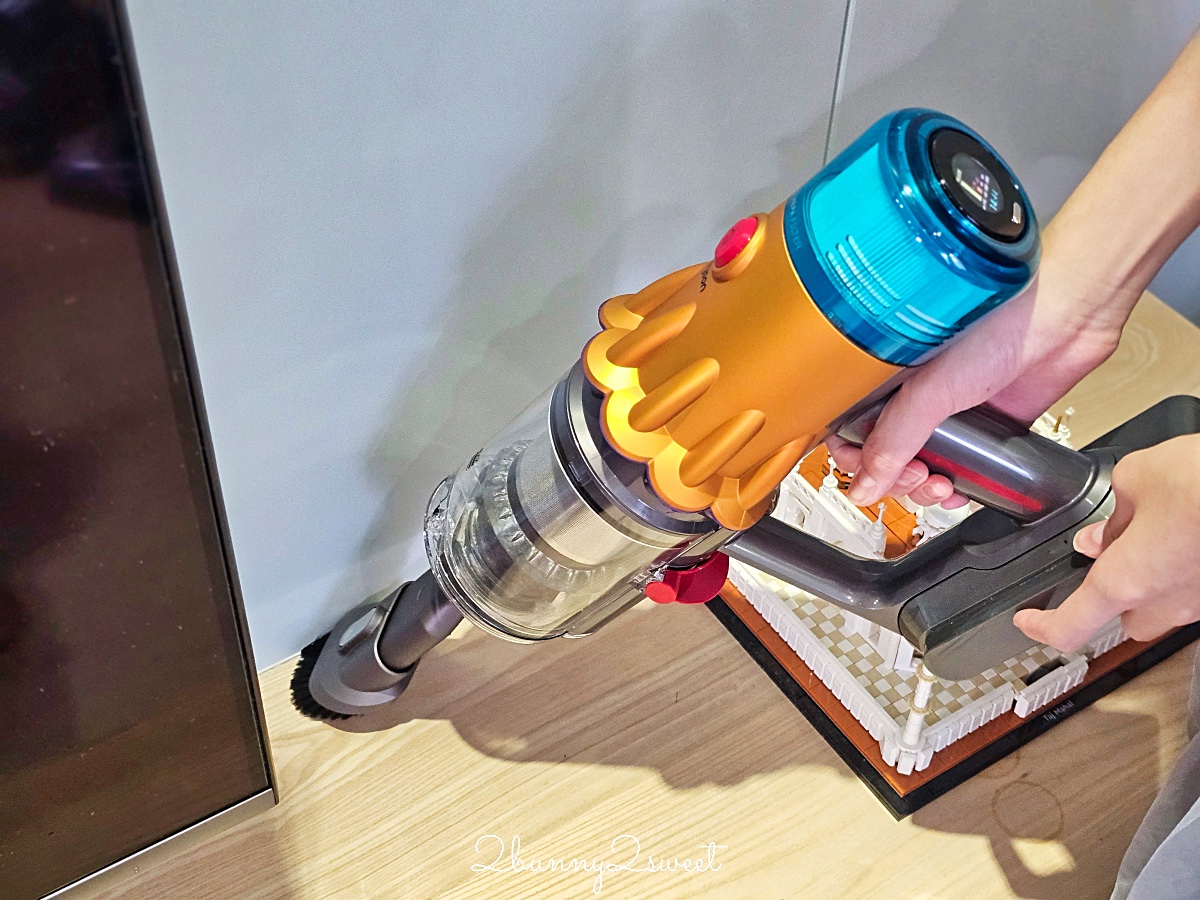 居家清潔家電推薦 Dyson V12s Detect Slim Submarine™ 乾濕全能洗地吸塵器快速清潔地板，Dyson 強效極靜甲醛偵測空氣清淨機給我乾淨好空氣 @兔兒毛毛姊妹花