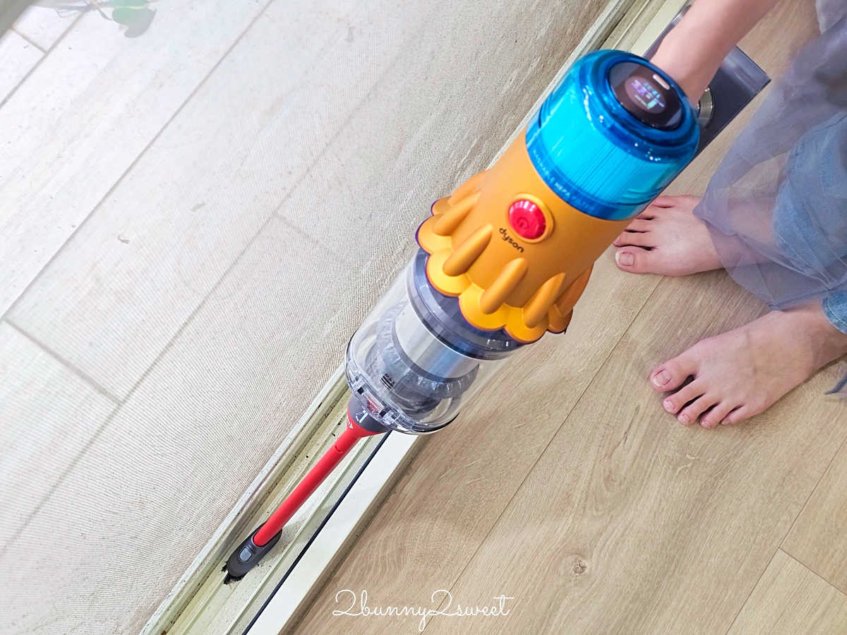 居家清潔家電推薦 Dyson V12s Detect Slim Submarine™ 乾濕全能洗地吸塵器快速清潔地板，Dyson 強效極靜甲醛偵測空氣清淨機給我乾淨好空氣 @兔兒毛毛姊妹花
