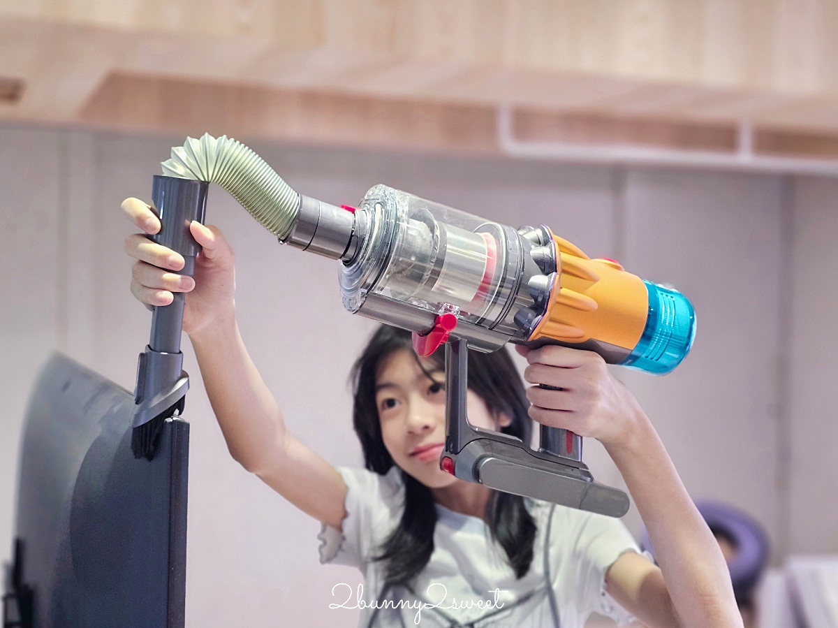 居家清潔家電推薦 Dyson V12s Detect Slim Submarine™ 乾濕全能洗地吸塵器快速清潔地板，Dyson 強效極靜甲醛偵測空氣清淨機給我乾淨好空氣 @兔兒毛毛姊妹花