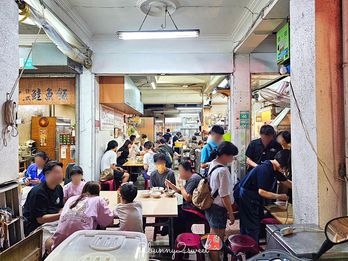 台南美食「黃家鱔魚意麵」國華街永樂市場必吃，排隊排翻也要吃100元鱔魚意麵 @兔兒毛毛姊妹花