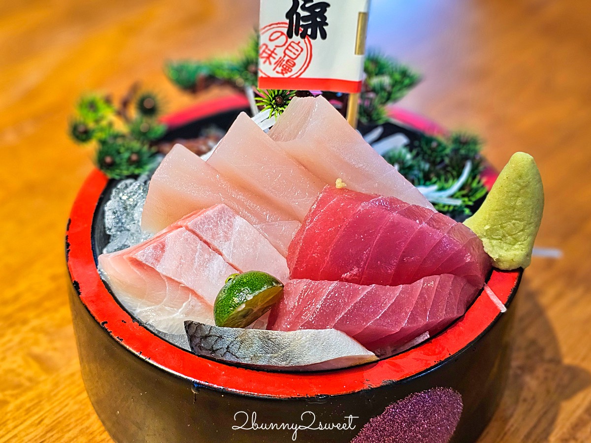 鶯歌美食「八條壽司鶯歌店」三鶯地區超人氣平價日式料理店，連平日中午都排隊 @兔兒毛毛姊妹花