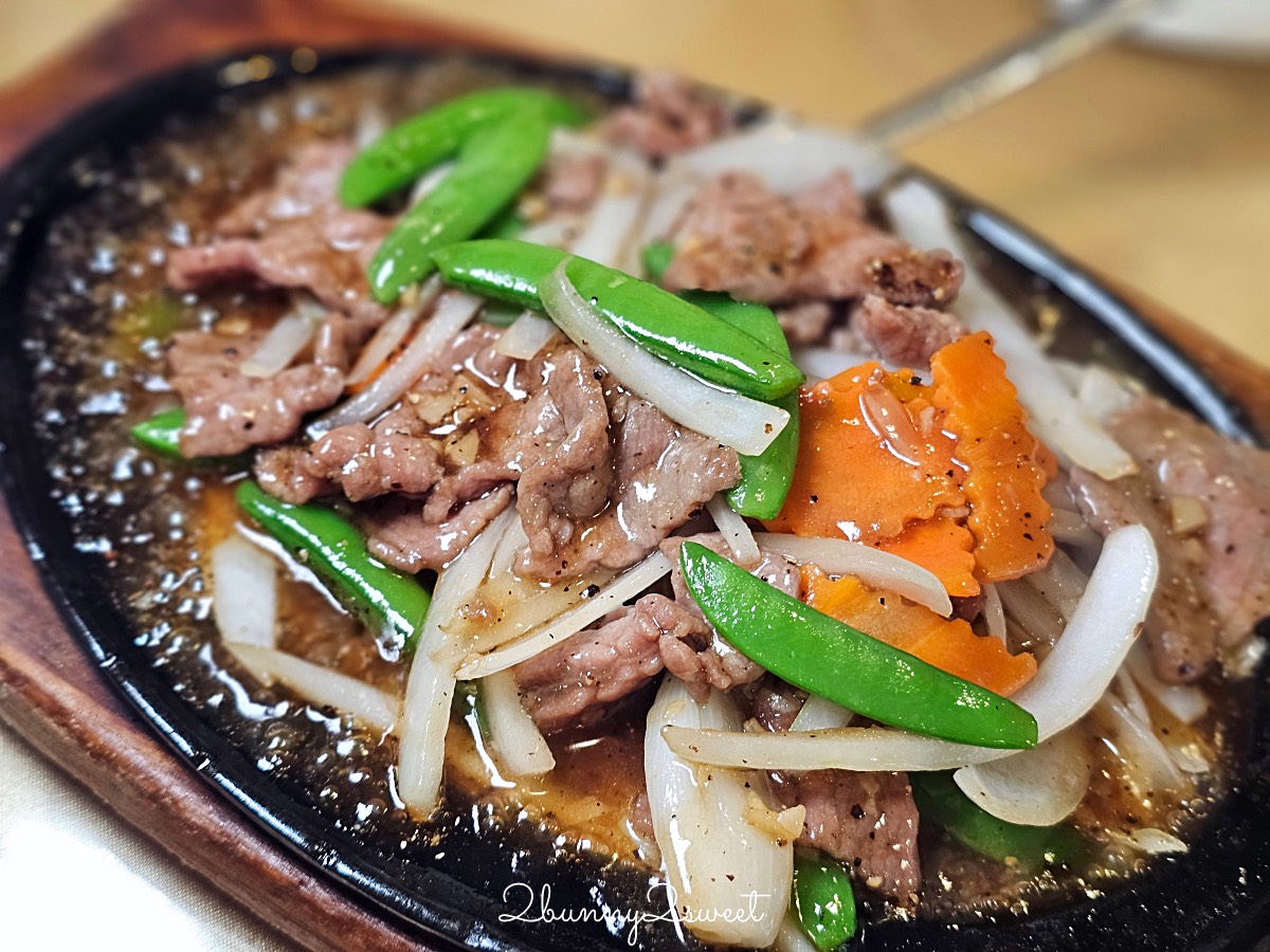 【南京三民美食】品冠客家小館：台北松山老字號客家菜，熱炒合菜經典不敗，便當也厲害 @兔兒毛毛姊妹花