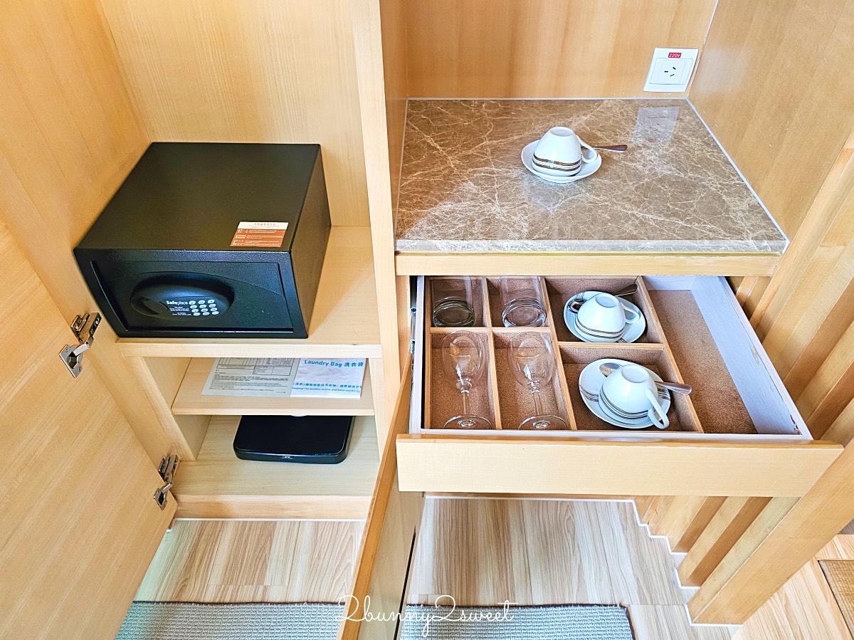【礁溪長榮鳳凰酒店】宜蘭礁溪最強溫泉度假飯店，早餐吃到下午一點、星巴克咖啡喝到飽 @兔兒毛毛姊妹花