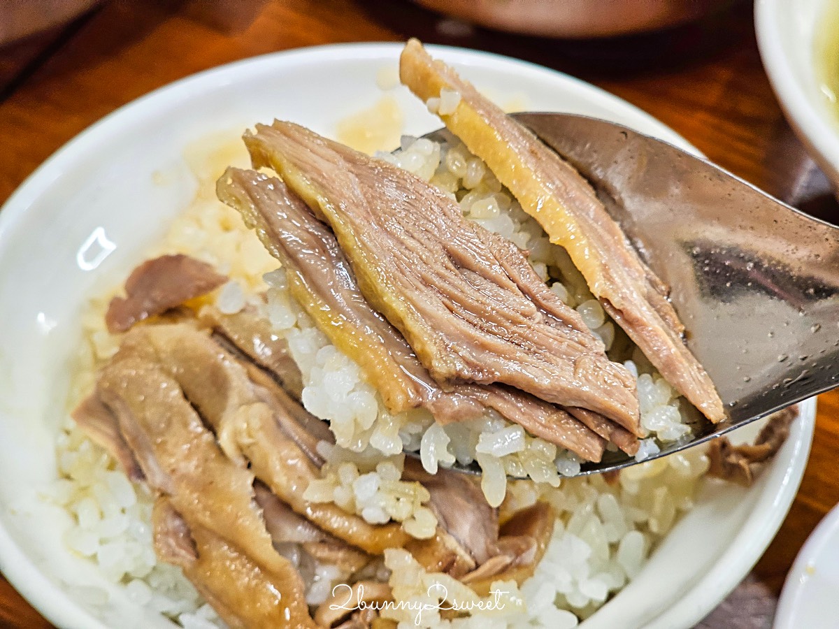 宜蘭礁溪美食【陳旺記鴨片飯】一開門就排隊的宜蘭鴨肉飯創始店，銅板價美食CP值超高 @兔兒毛毛姊妹花