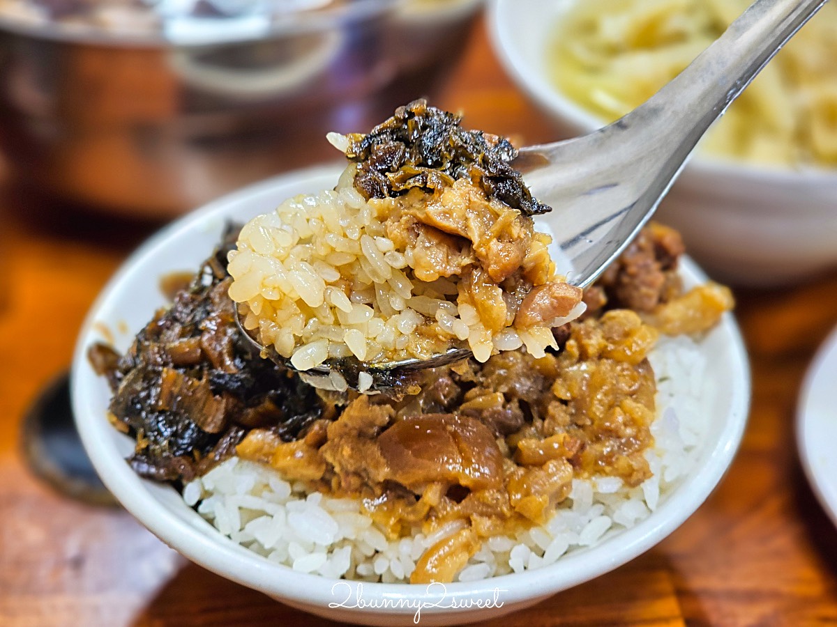 宜蘭礁溪美食【陳旺記鴨片飯】一開門就排隊的宜蘭鴨肉飯創始店，銅板價美食CP值超高 @兔兒毛毛姊妹花