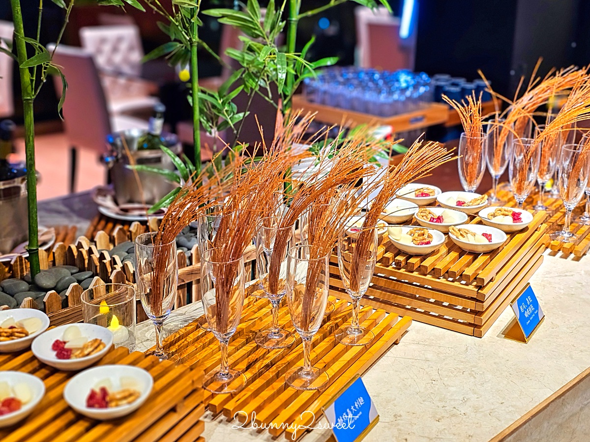 礁溪長榮【鳳凰飴號】全新Lounge～星巴克無限暢飲，免費午茶、點心、Happy Hour @兔兒毛毛姊妹花