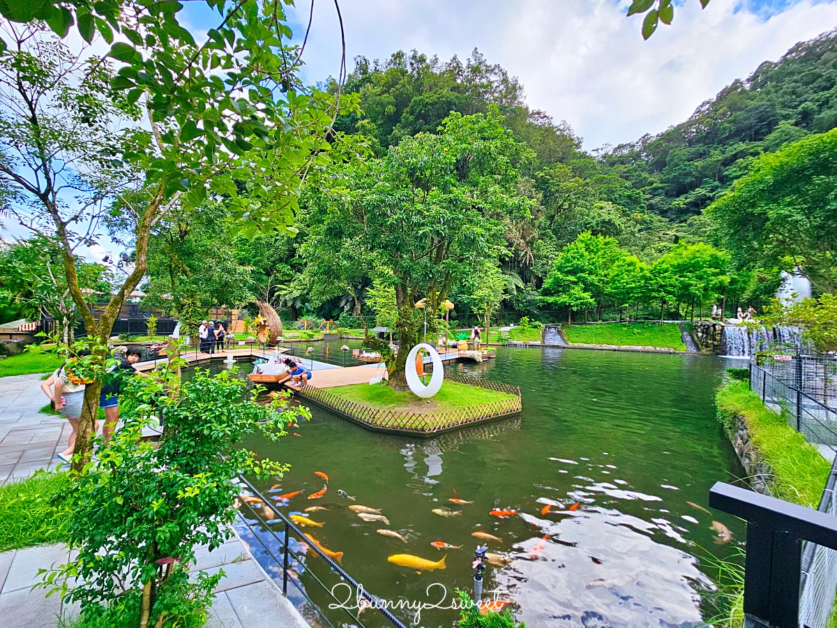 宜蘭景點【鳳梨屋水上莊園】水上鞦韆、湖畔咖啡、鳳梨泳池，也有豪華露營、度假小屋 @兔兒毛毛姊妹花