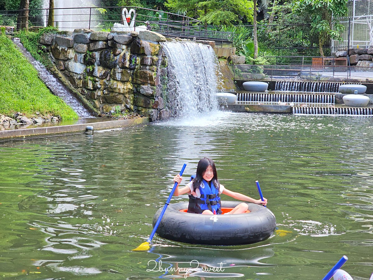 宜蘭景點【鳳梨屋水上莊園】水上鞦韆、湖畔咖啡、鳳梨泳池，也有豪華露營、度假小屋 @兔兒毛毛姊妹花