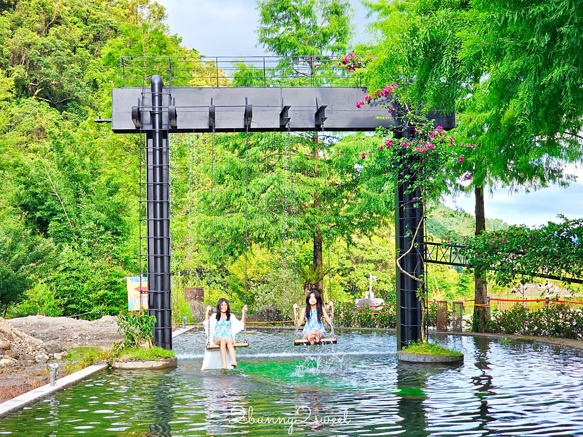 宜蘭景點【鳳梨屋水上莊園】水上鞦韆、湖畔咖啡、鳳梨泳池，也有豪華露營、度假小屋 @兔兒毛毛姊妹花