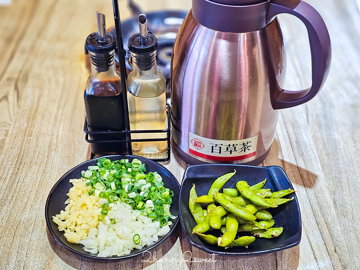高雄美食【汕頭泉成火鍋專賣中山總店】美麗島站必吃高雄沙茶火鍋創始老店，韓星也來吃 @兔兒毛毛姊妹花