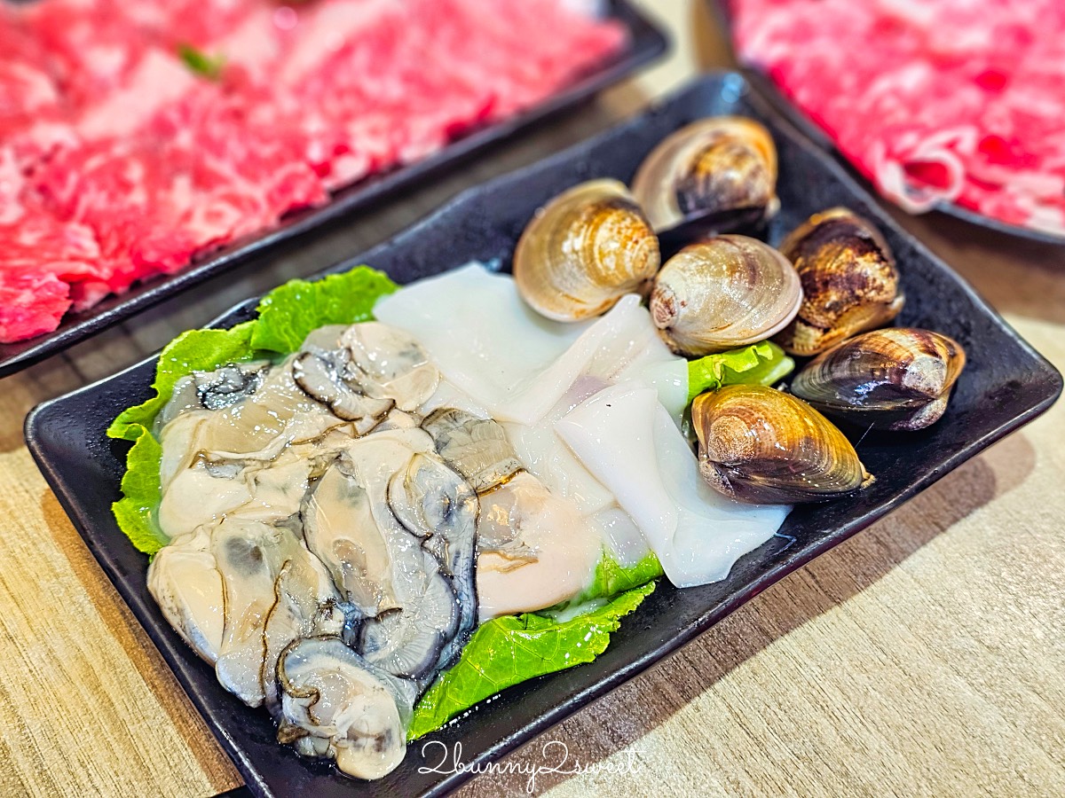 高雄美食【汕頭泉成火鍋專賣中山總店】美麗島站必吃高雄沙茶火鍋創始老店，韓星也來吃 @兔兒毛毛姊妹花