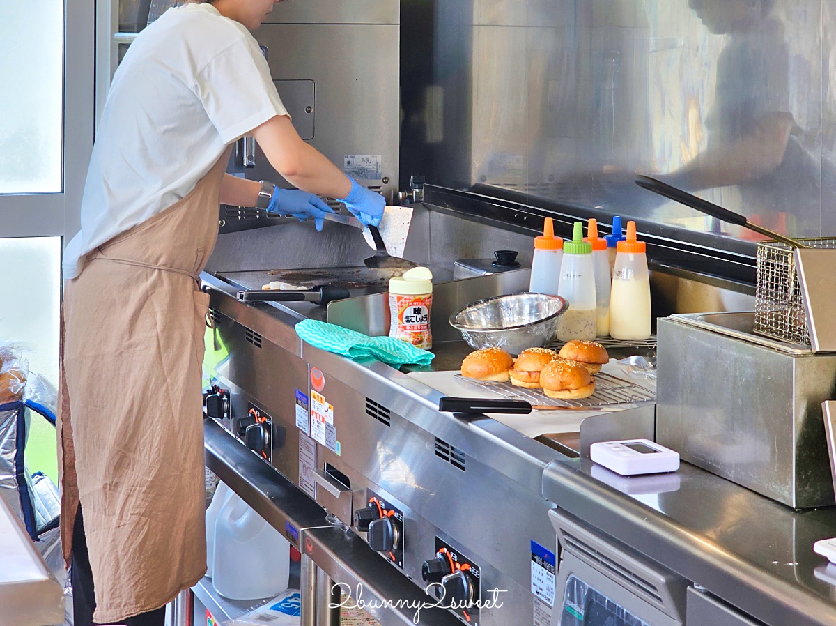 鳥取美食【おやつとバーガーのお店 Graine】柯南小鎮北榮町新開幕鳥取和牛漢堡網美餐廳 @兔兒毛毛姊妹花