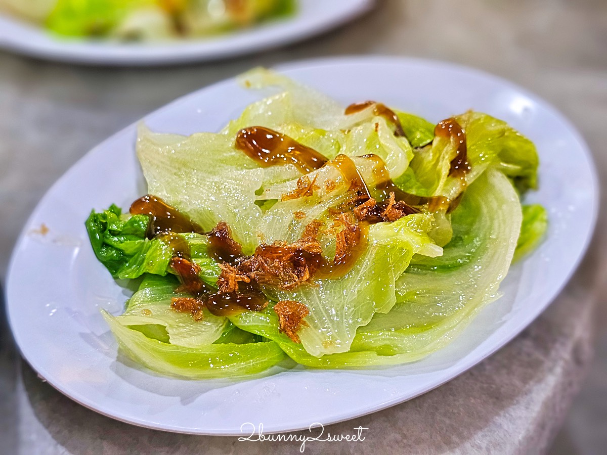 沙巴美食【萬香生肉麵】24小時營業在地美食，豬雜湯+乾撈麵一整套再來個桔子冰超滿足 @兔兒毛毛姊妹花
