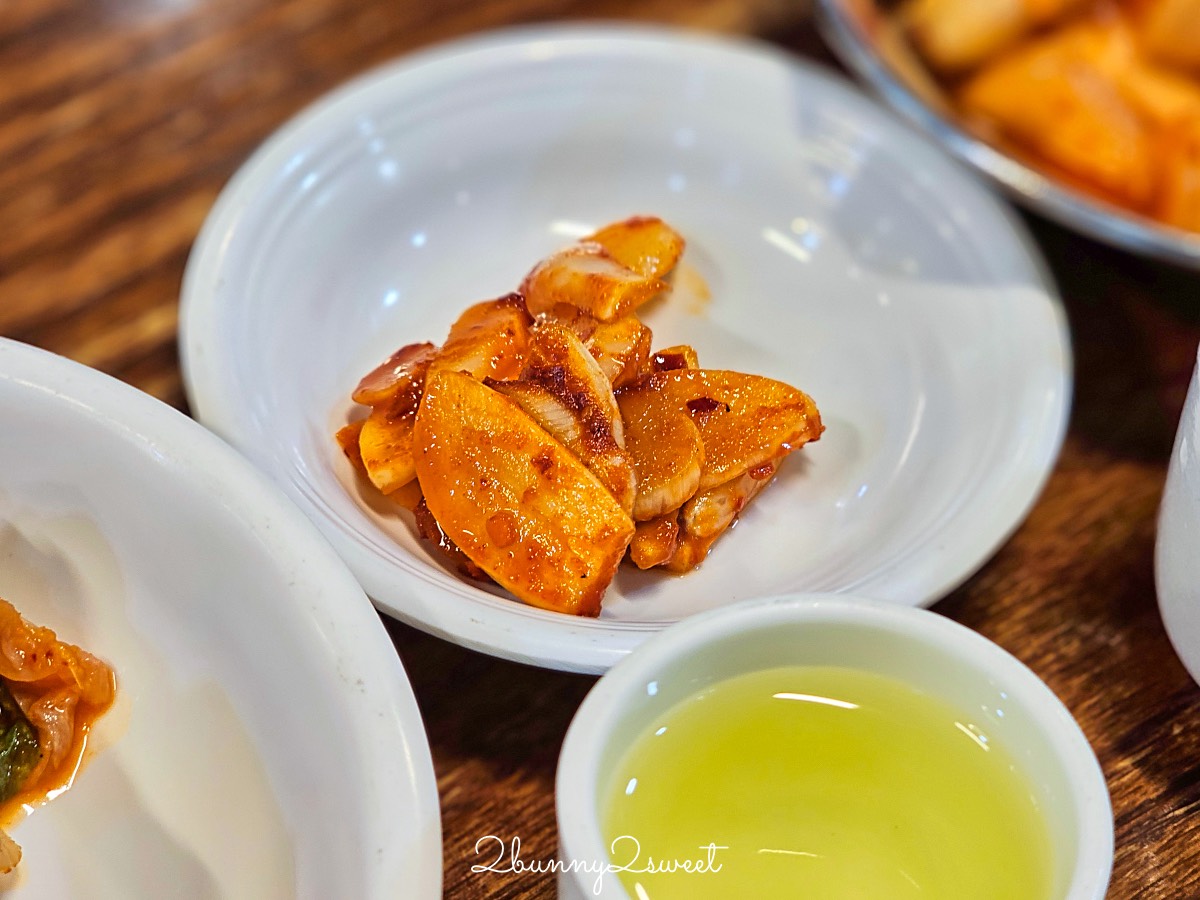 【首爾明洞美食】百濟蔘雞湯：50年老字號人蔘雞湯，遊韓必吃的補身聖品 @兔兒毛毛姊妹花