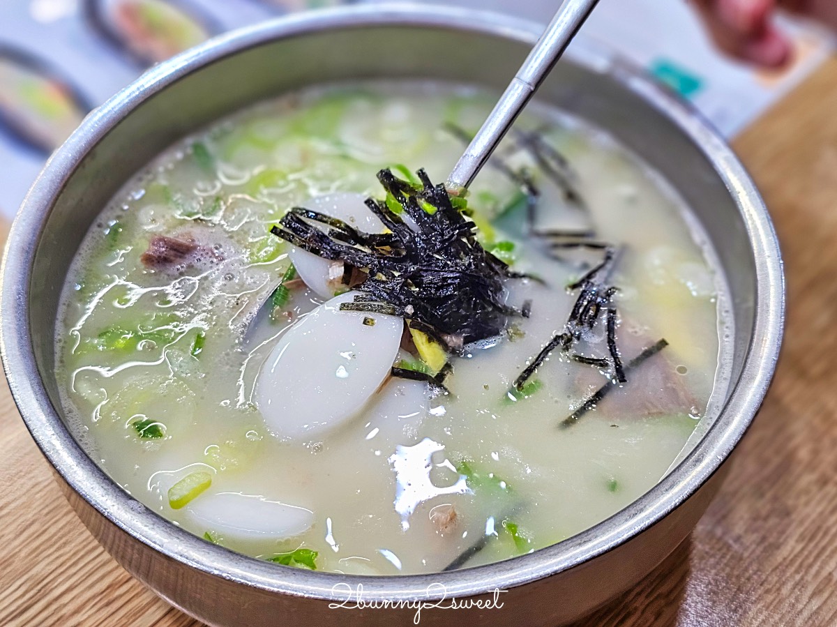 首爾美食【神仙雪濃湯 신선설농탕】明洞必吃濃郁牛骨湯飯，早上8:00營業來吃早餐不用排隊 @兔兒毛毛姊妹花