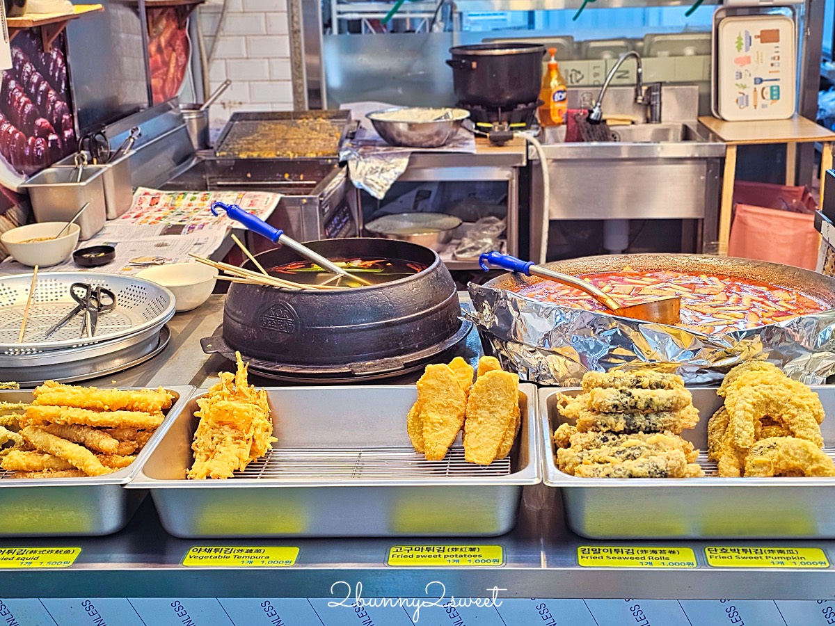 首爾景點【望遠市場 망원시장】弘大旁美食天堂必吃8間人氣小吃、隱藏版冷氣內用區 @兔兒毛毛姊妹花