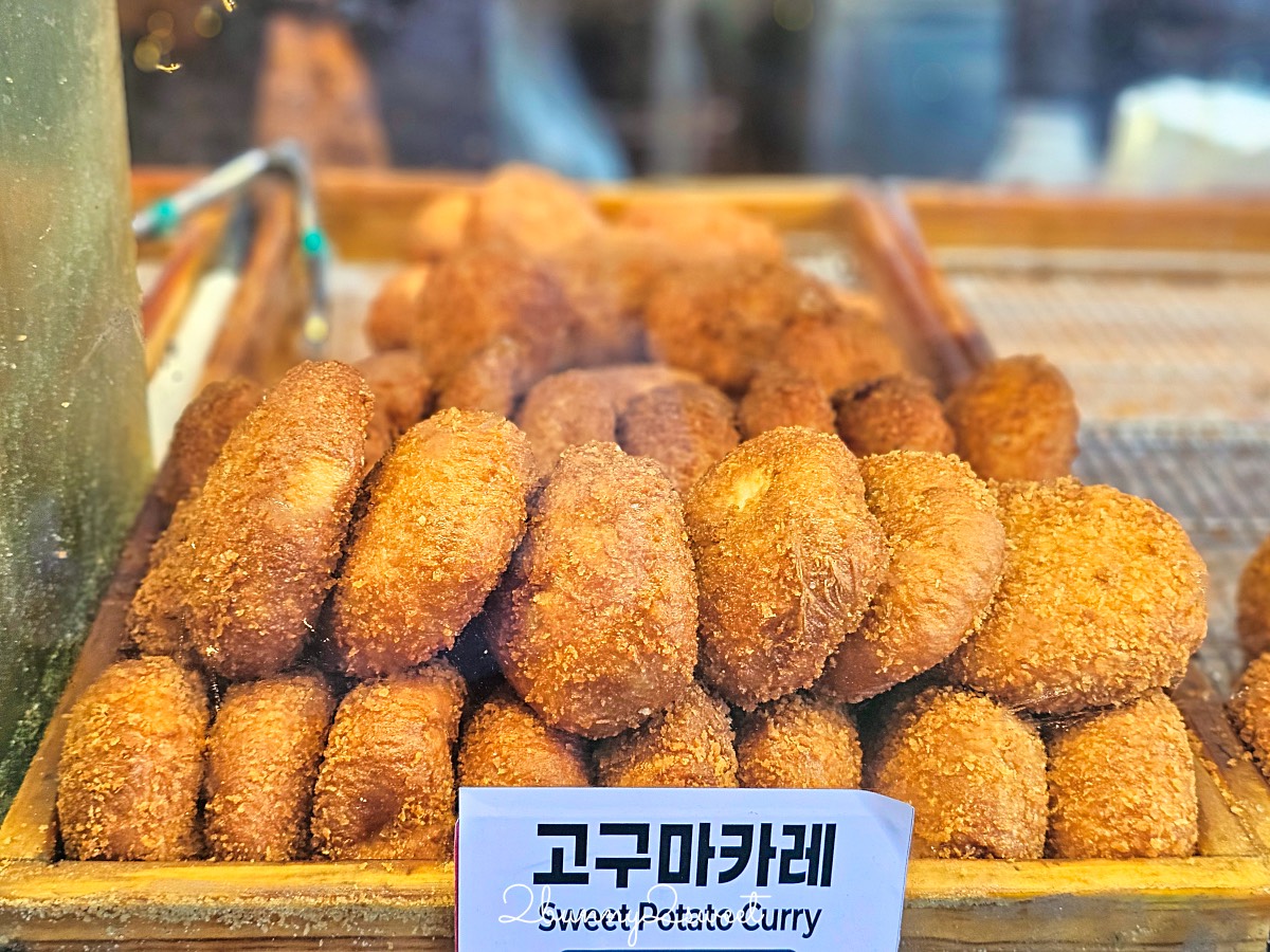 首爾景點【望遠市場 망원시장】弘大旁美食天堂必吃8間人氣小吃、隱藏版冷氣內用區 @兔兒毛毛姊妹花