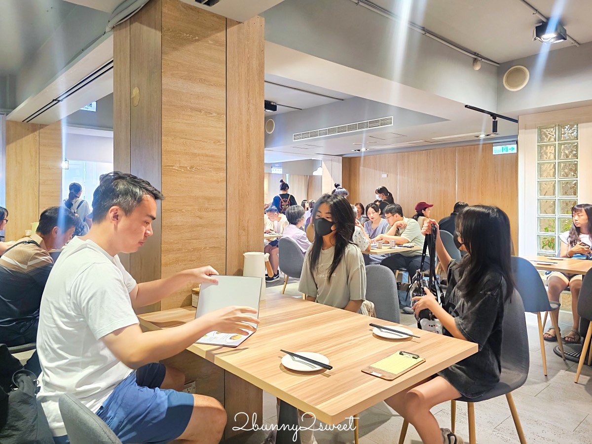 【南京三民美食】花娘小館南京店：黃仁勳愛店必吃推薦菜單、沒訂位吃不到的超人氣家常菜 @兔兒毛毛姊妹花