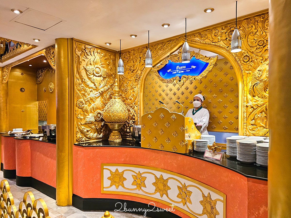 普吉島景點推薦｜Phuket FantaSea 普吉幻多奇：看秀吃Buffet、拍泰服、抱老虎的夜間樂園 @兔兒毛毛姊妹花