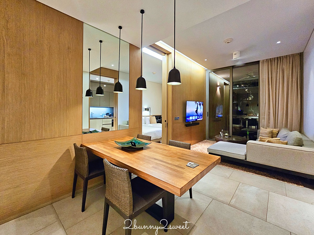 普吉島海景飯店｜Twinpalms MontAzure Phuket 普吉雙棕櫚樹籃山酒店：Azure Suite、泳池、早餐開箱 @兔兒毛毛姊妹花