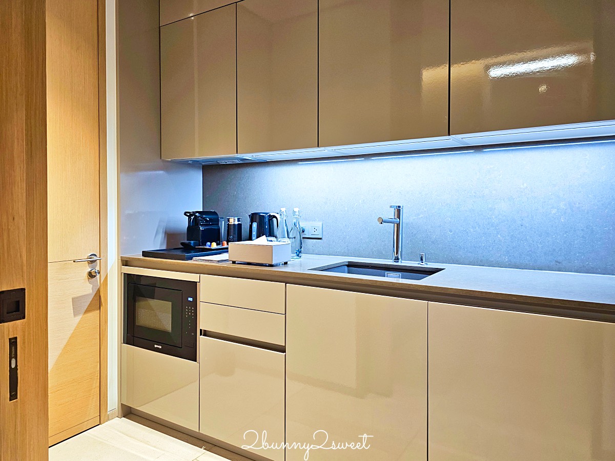 普吉島海景飯店｜Twinpalms MontAzure Phuket 普吉雙棕櫚樹籃山酒店：Azure Suite、泳池、早餐開箱 @兔兒毛毛姊妹花