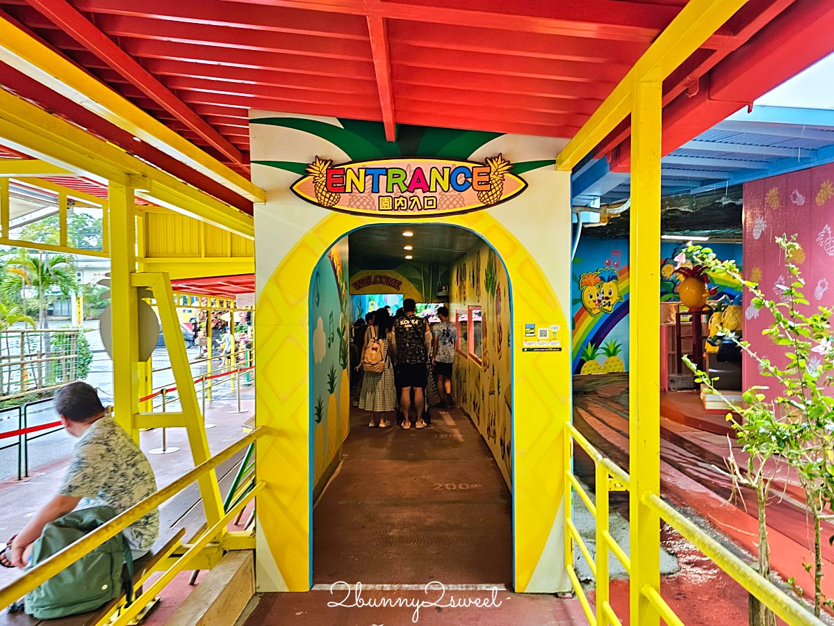 沖繩【名護鳳梨園】搭乘鳳梨車穿梭熱帶果園、恐龍園，必逛鳳梨主題樂園 @兔兒毛毛姊妹花