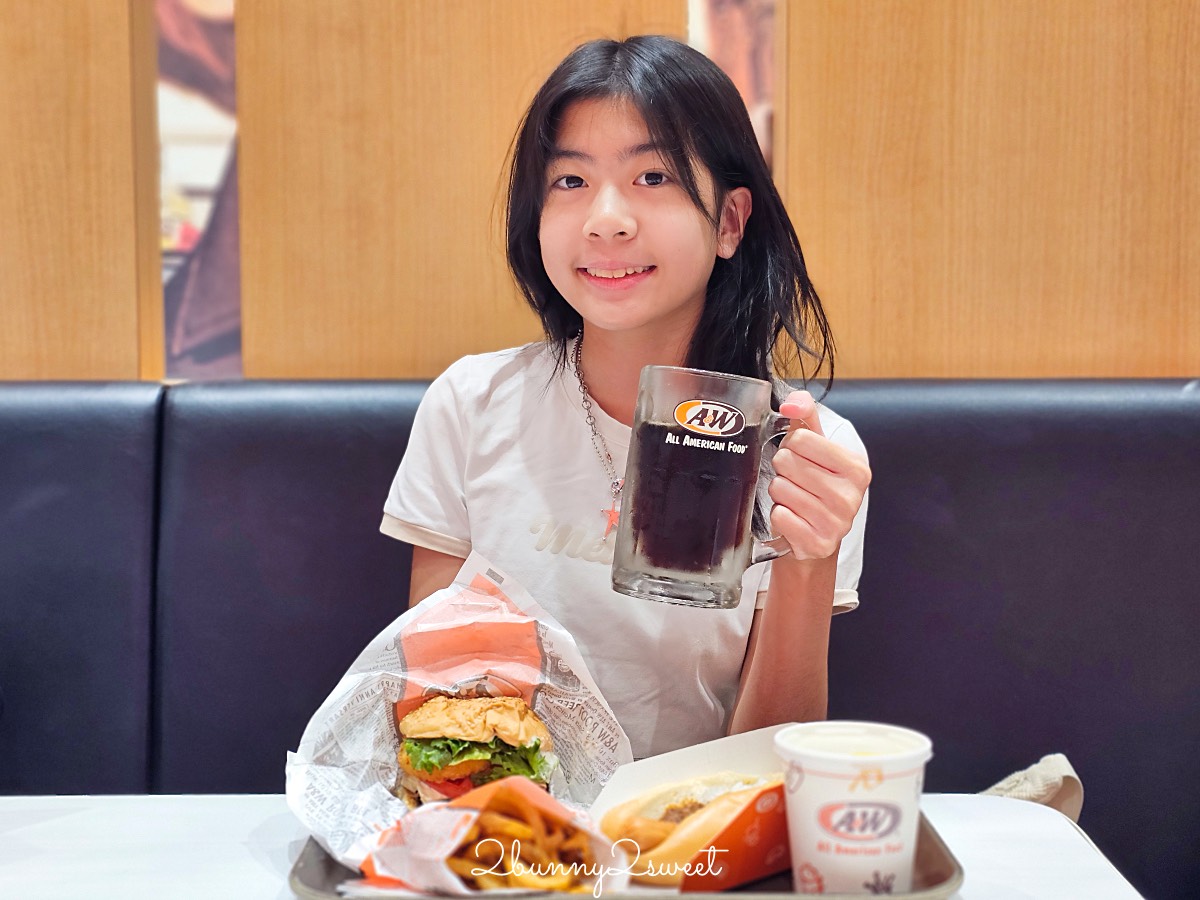 沖繩必吃【A&W】沖繩限定速食品牌，人氣NO.1漢堡、螺旋薯條、沙士必點攻略 @兔兒毛毛姊妹花