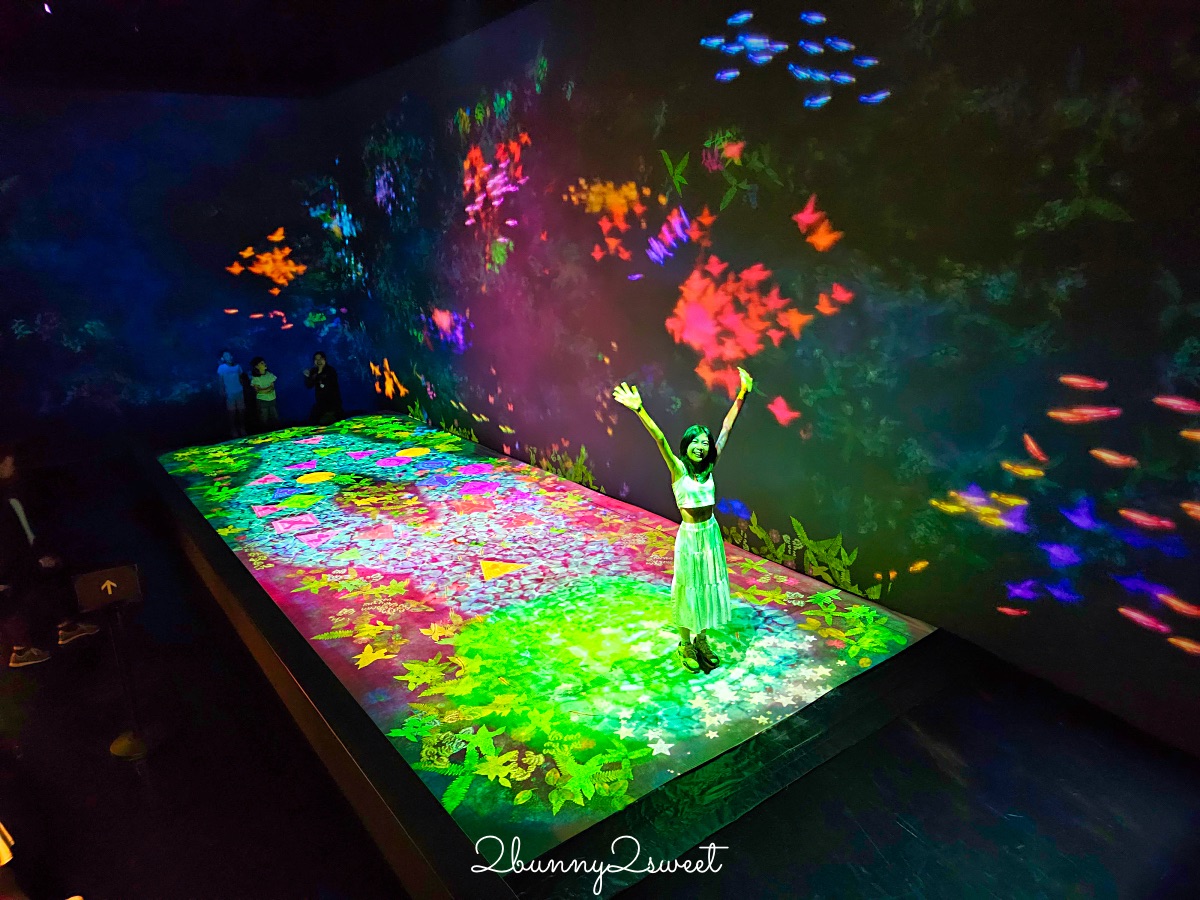 【沖繩 teamLab 未來園】沉浸式光影藝術親子樂園、雨天也能玩的室內景點 @兔兒毛毛姊妹花