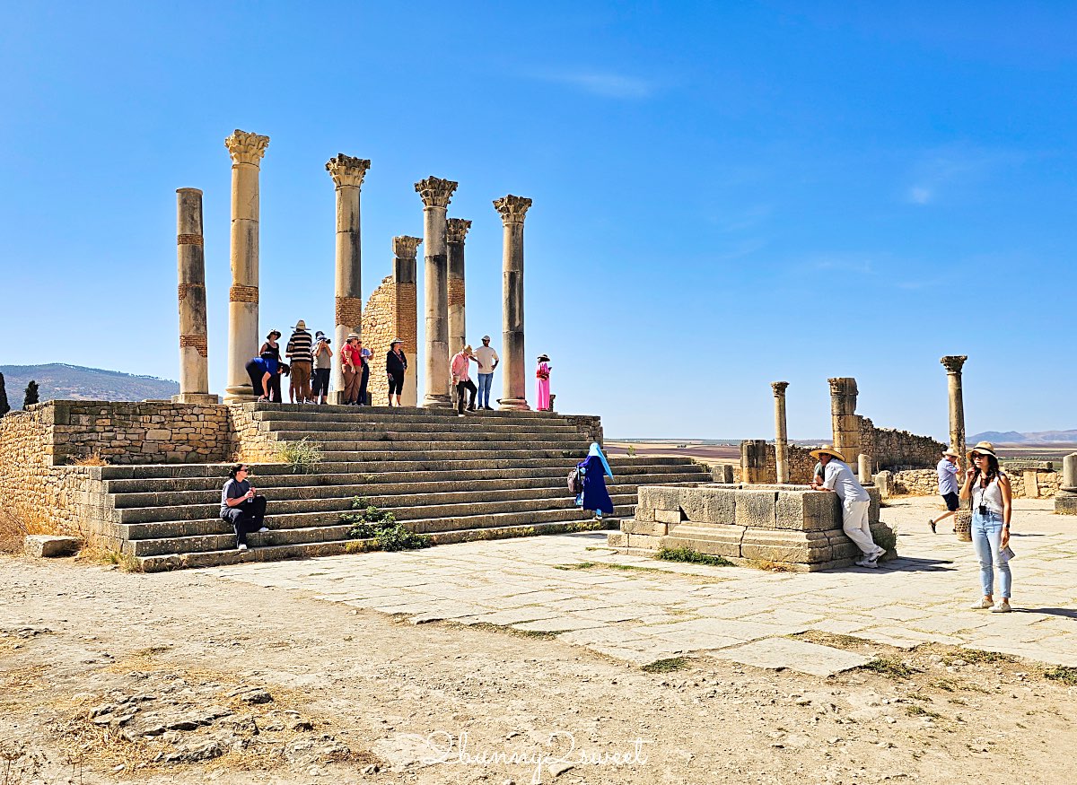 摩洛哥【瓦魯比利斯 Volubilis】千年古城奇蹟！世界遺產羅馬古城遺跡全攻略 @兔兒毛毛姊妹花