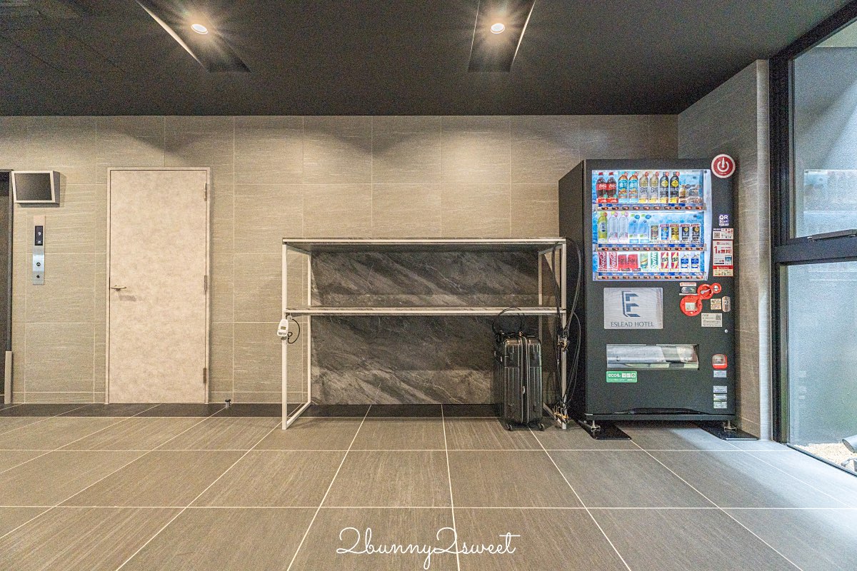 大阪全新開幕公寓式飯店【艾思利德酒店難波道頓堀東 ESLEAD HOTEL Namba Dotonbori East】大空間附廚房、洗衣機超便利！ @兔兒毛毛姊妹花