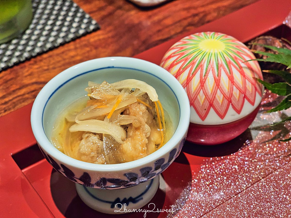 大阪美食【天婦羅天山】法善寺橫丁米其林等級天婦羅：現炸職人秀 &times; 嚴選旬味食材 &times; 二樓清酒吧 AWA 氛圍滿點！ @兔兒毛毛姊妹花