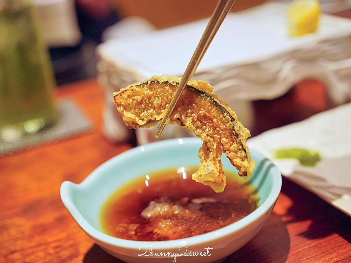 大阪美食【天婦羅天山】法善寺橫丁米其林等級天婦羅：現炸職人秀 &times; 嚴選旬味食材 &times; 二樓清酒吧 AWA 氛圍滿點！ @兔兒毛毛姊妹花