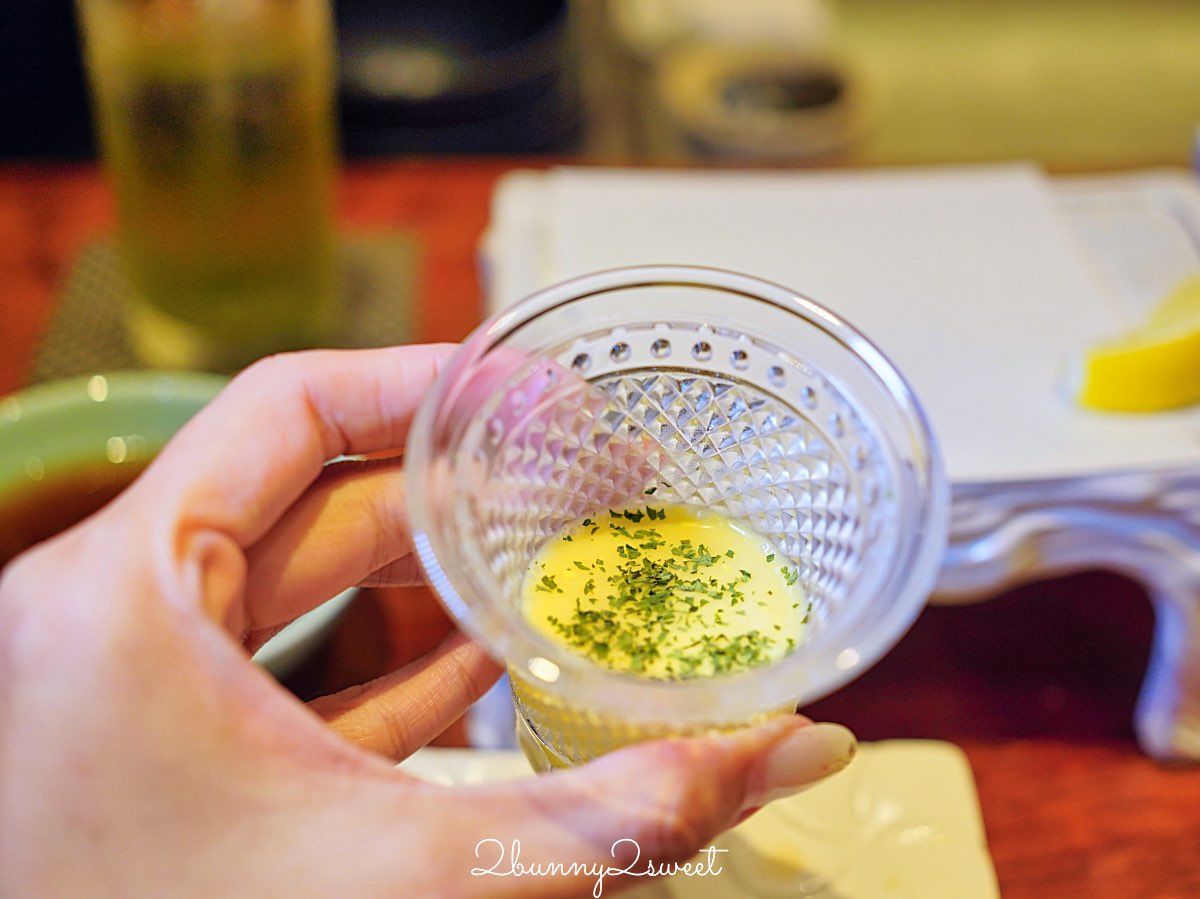 大阪美食【天婦羅天山】法善寺橫丁米其林等級天婦羅：現炸職人秀 &times; 嚴選旬味食材 &times; 二樓清酒吧 AWA 氛圍滿點！ @兔兒毛毛姊妹花