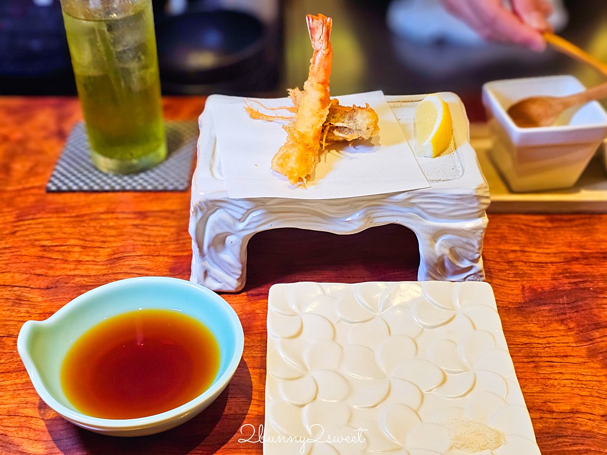 大阪美食【天婦羅天山】法善寺橫丁米其林等級天婦羅：現炸職人秀 &times; 嚴選旬味食材 &times; 二樓清酒吧 AWA 氛圍滿點！ @兔兒毛毛姊妹花