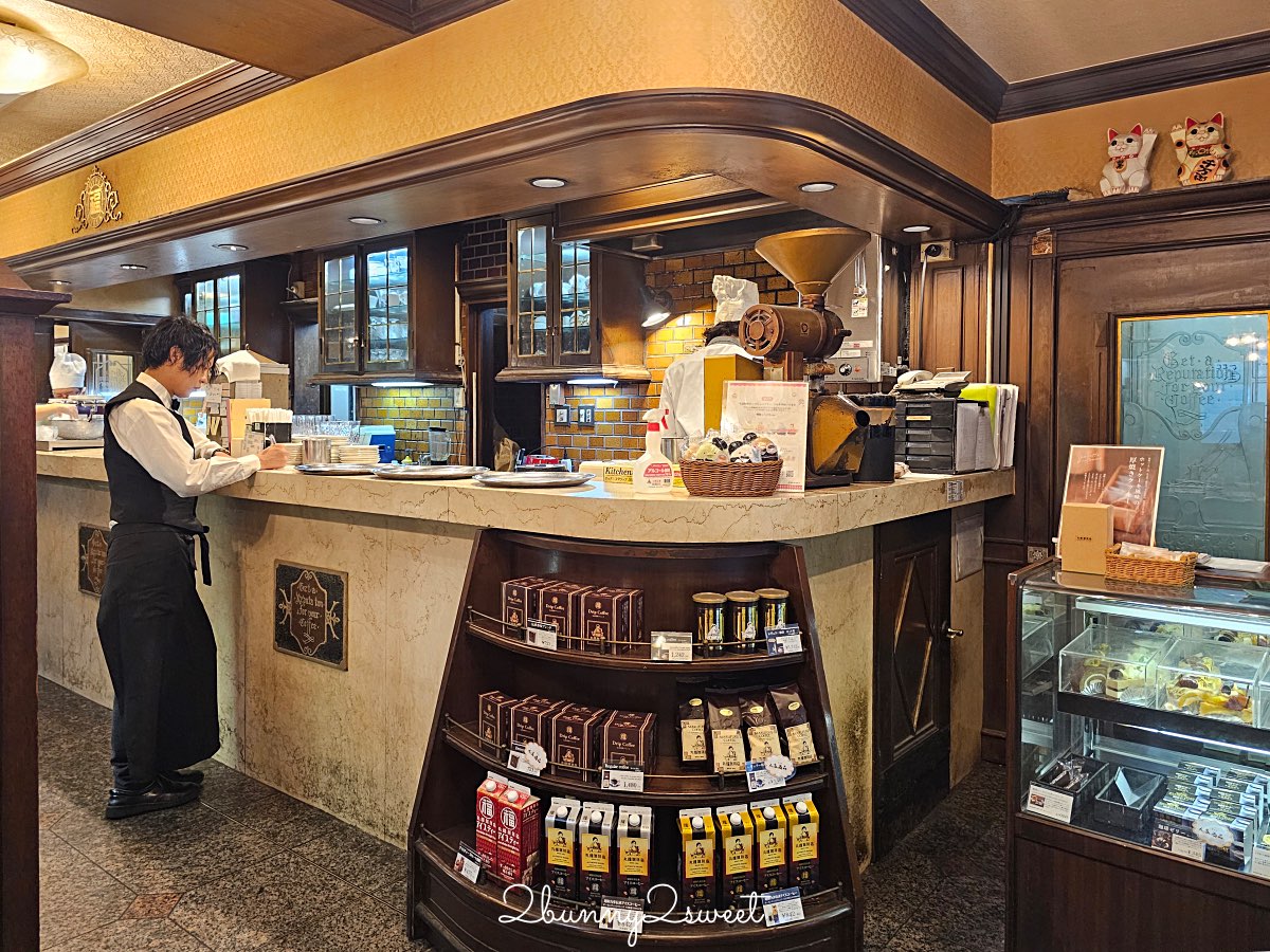 大阪美食【丸福珈琲店】昭和復古咖啡廳！香氣濃郁的深焙咖啡、厚蛋三明治與銅板鬆餅超經典 @兔兒毛毛姊妹花