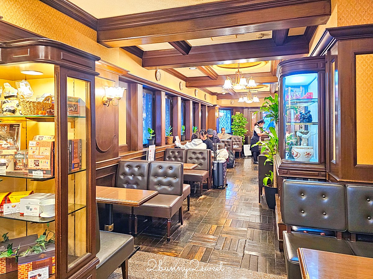 大阪美食【丸福珈琲店】昭和復古咖啡廳！香氣濃郁的深焙咖啡、厚蛋三明治與銅板鬆餅超經典 @兔兒毛毛姊妹花