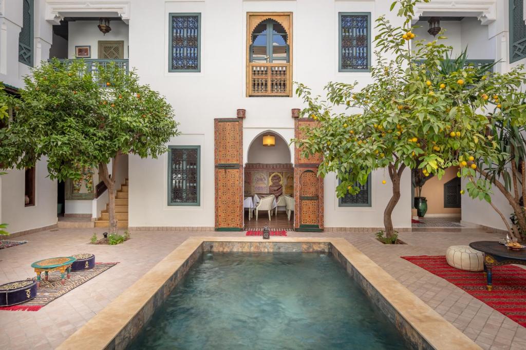 摩洛哥住宿【Riad Les Remparts de La Kasbah】馬拉喀什老城區絕美花園傳統庭院旅館 @兔兒毛毛姊妹花
