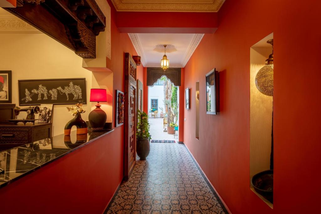 摩洛哥住宿【Riad Les Remparts de La Kasbah】馬拉喀什老城區絕美花園傳統庭院旅館 @兔兒毛毛姊妹花