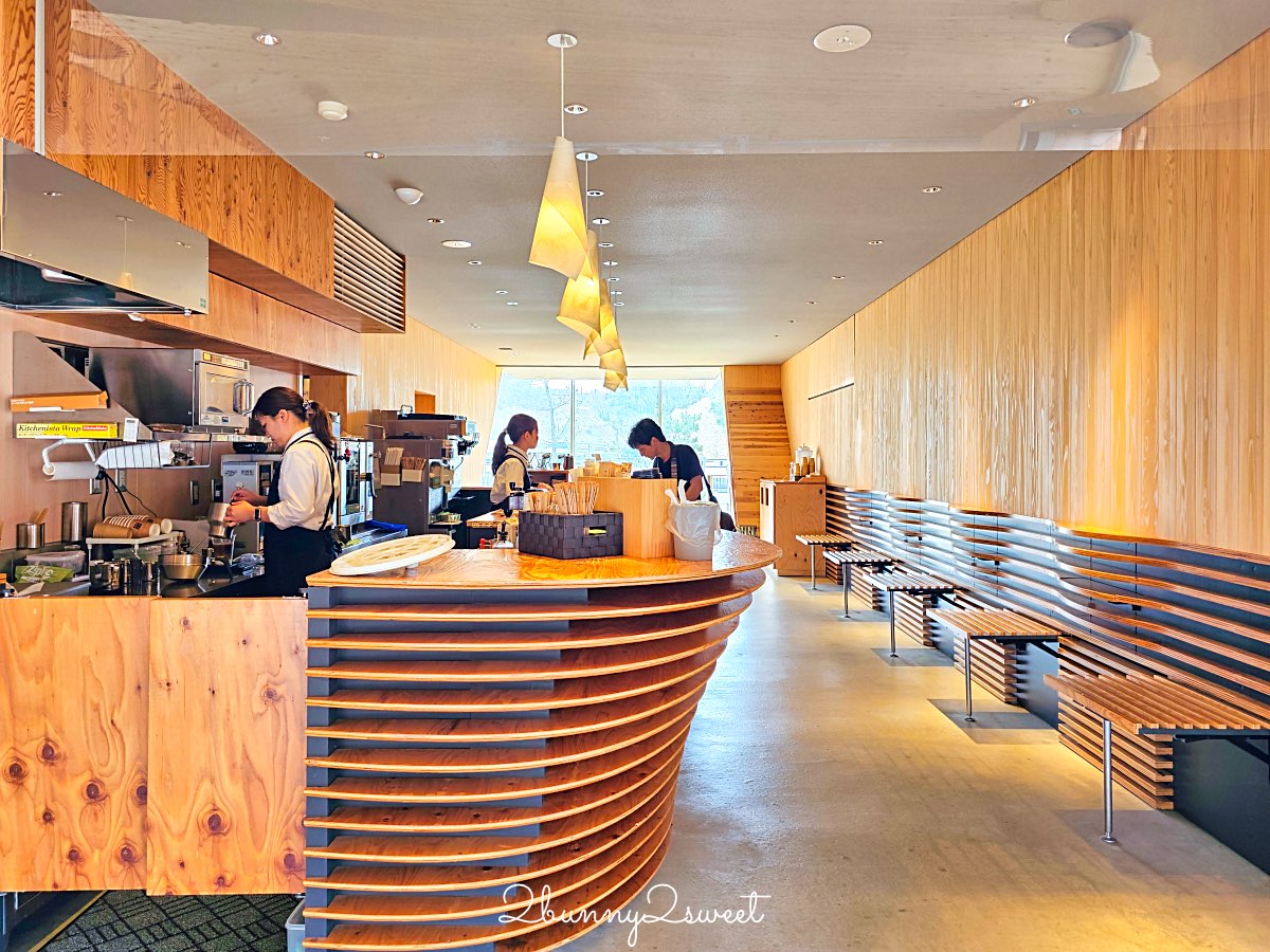 【Takahama Caf&eacute; 高濱咖啡】隈研吾操刀木質系咖啡館！面對鳥取砂丘絕美露台太好拍 @兔兒毛毛姊妹花