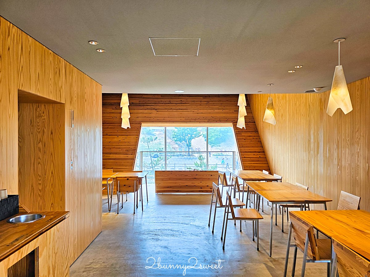 【Takahama Caf&eacute; 高濱咖啡】隈研吾操刀木質系咖啡館！面對鳥取砂丘絕美露台太好拍 @兔兒毛毛姊妹花