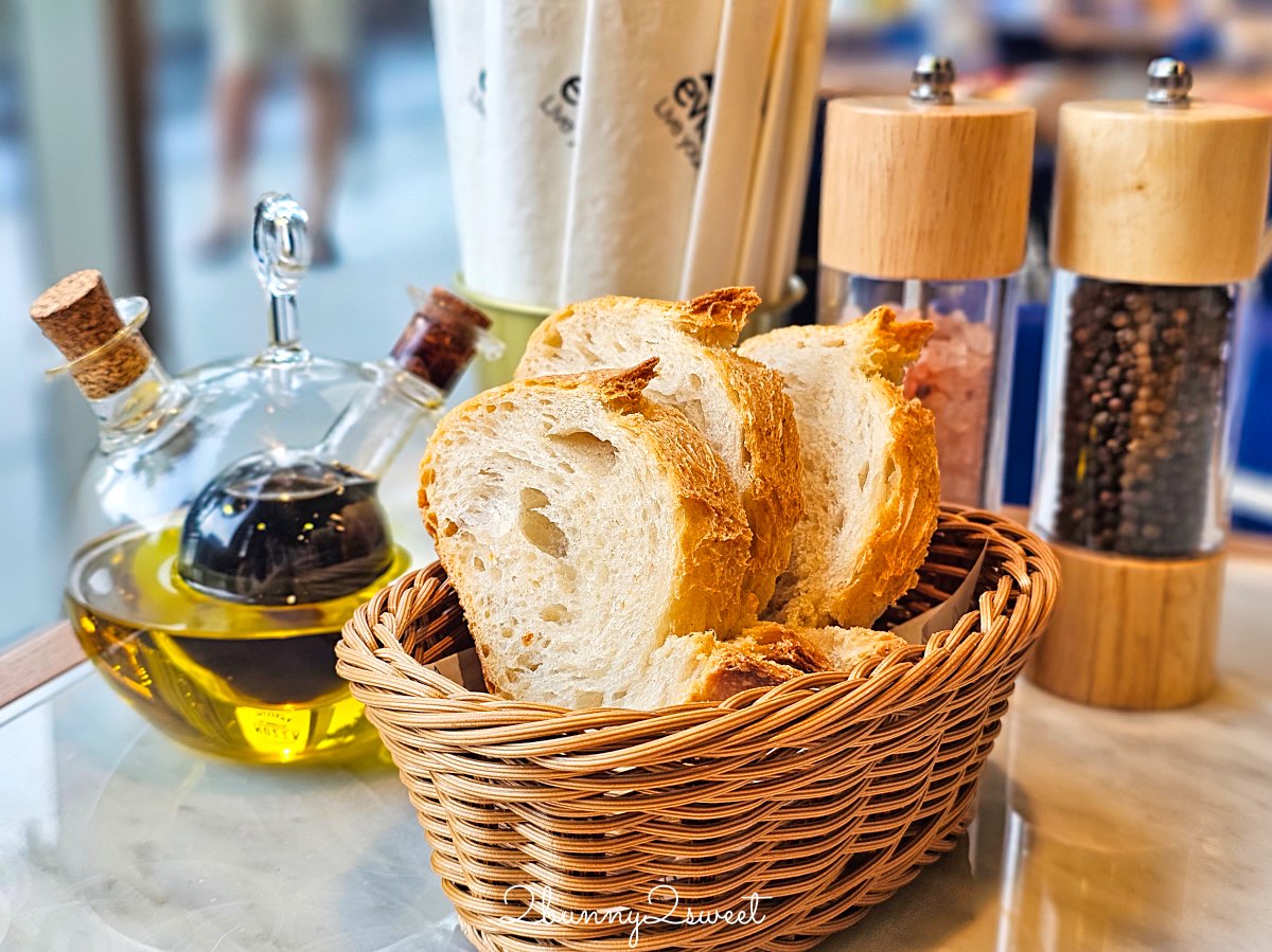 【MOZZA by Cocotte】曼谷 Dusit Central Park 高顏值義式餐廳，美拍環境＋人氣料理一次收集 @兔兒毛毛姊妹花