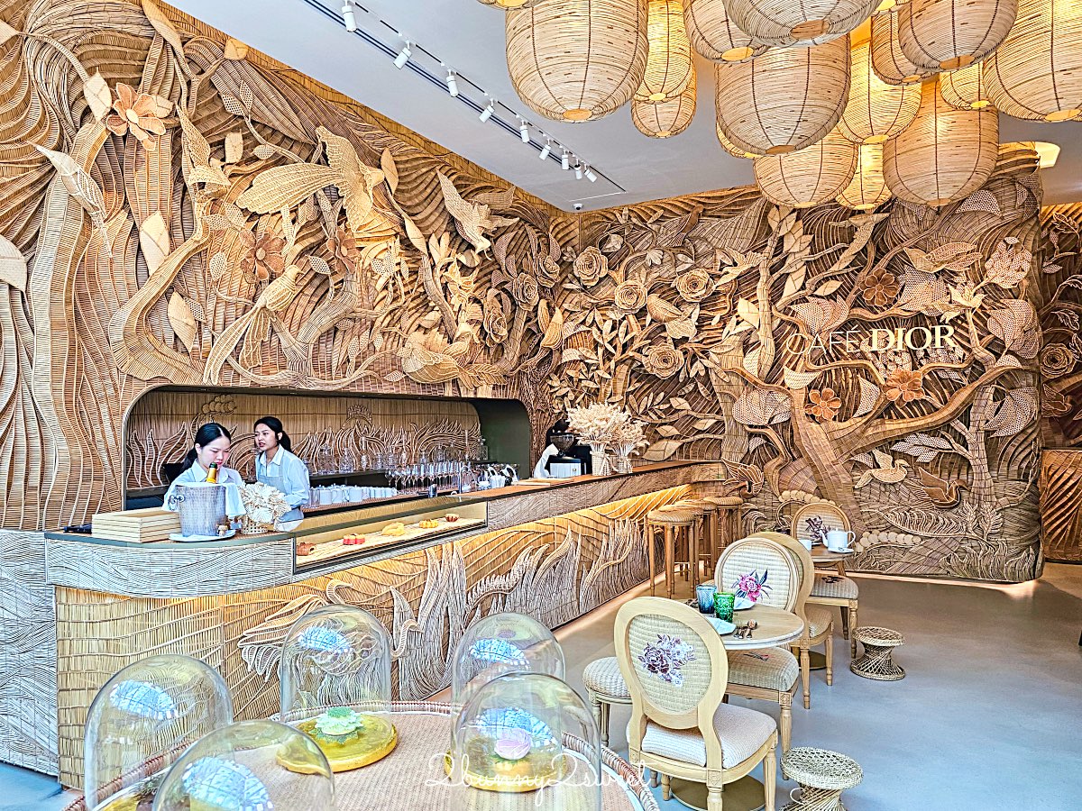 曼谷迪奧咖啡【Dior Gold House & Caf&eacute; Dior】夢幻藤編咖啡廳必點餐點與訂位攻略 @兔兒毛毛姊妹花