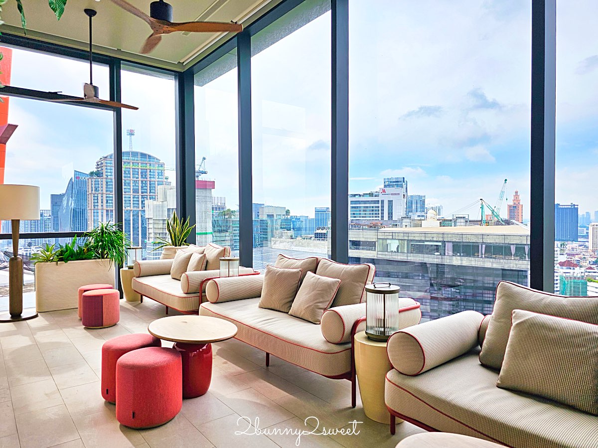曼谷【KROMO Bangkok Curio Collection by Hilton】粉紅夢幻設計、絕美空中泳池、文青系早餐超驚艷！ @兔兒毛毛姊妹花