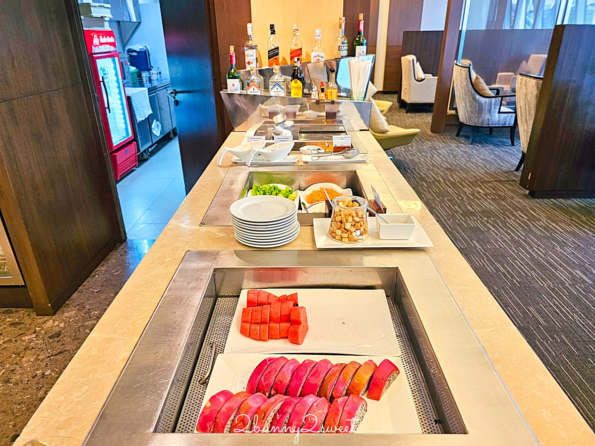 曼谷BKK機場JCB卡免費貴賓室【Miracle First Class Lounge】環境餐點實拍＋使用條件一次看懂 @兔兒毛毛姊妹花