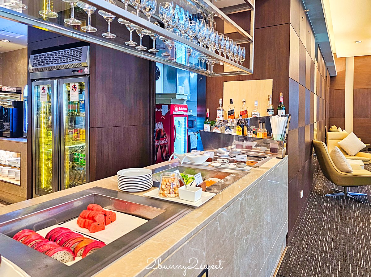 曼谷BKK機場JCB卡免費貴賓室【Miracle First Class Lounge】環境餐點實拍＋使用條件一次看懂 @兔兒毛毛姊妹花