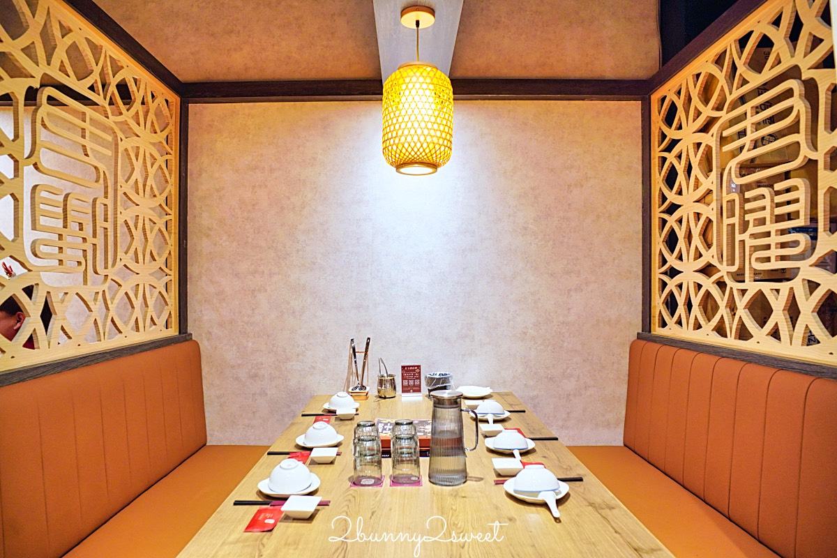 【君曜雞湯】信義區最強雞湯火鍋，人蔘花膠全雞排翅金湯涮A5和牛、龍蝦海鮮超過癮 @兔兒毛毛姊妹花