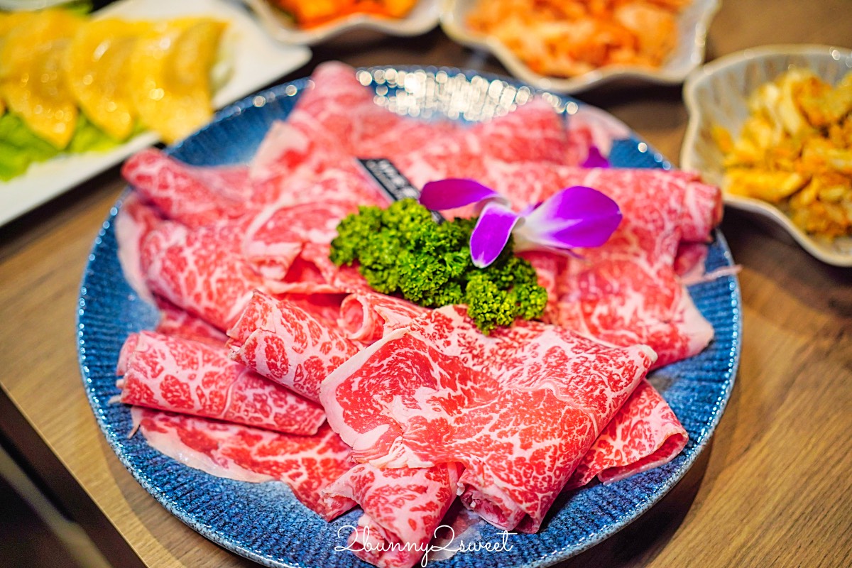 【君曜雞湯】信義區最強雞湯火鍋，人蔘花膠全雞排翅金湯涮A5和牛、龍蝦海鮮超過癮 @兔兒毛毛姊妹花