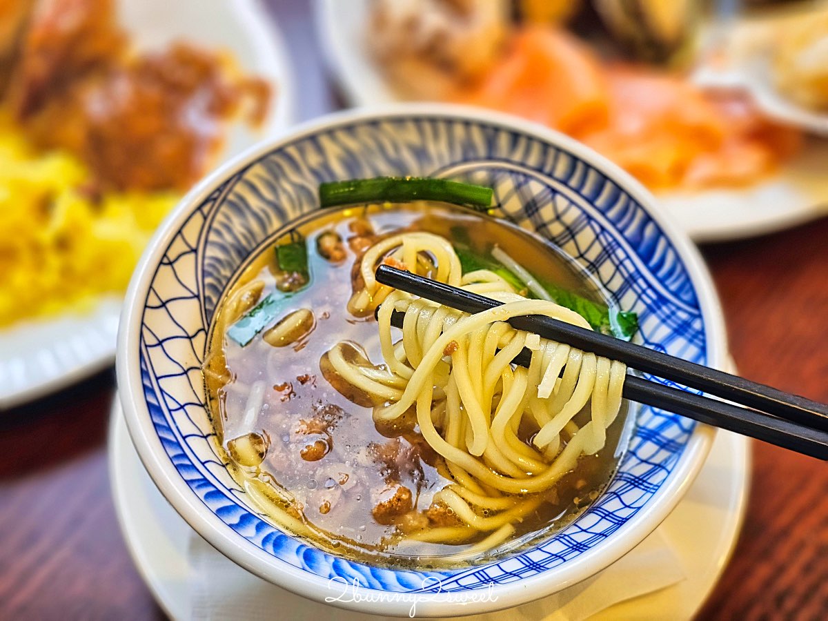 【Garden Kitchen】台北萬豪酒店自助餐開箱：高質感海鮮、現切牛排、精緻沙拉吧一次吃到飽 @兔兒毛毛姊妹花